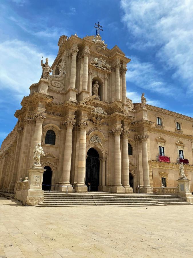 Crocefisso Suite -Ortigia Сиракуза Екстериор снимка